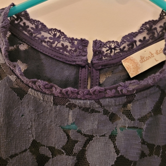 Altered State Navy Blue Sleeveless Lace dress Size Large - Picture 2 of 5